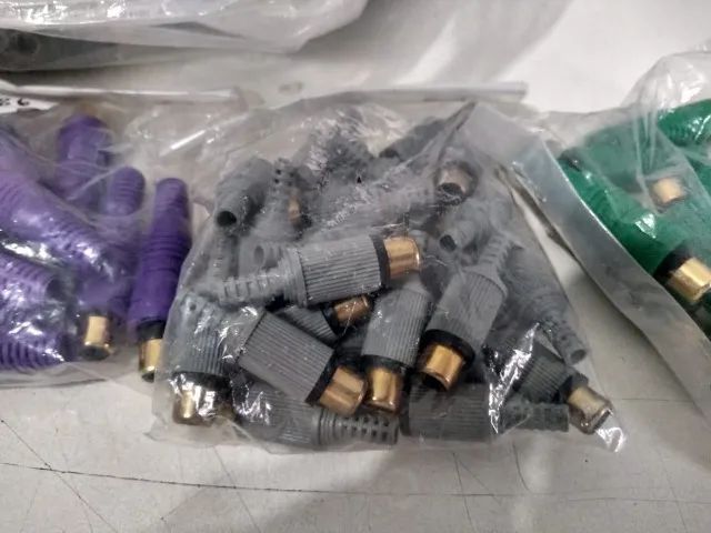 CONECTOR PLUG RCA FEMEA PLÁSTICO (lote 180 pçs) - Foto 2