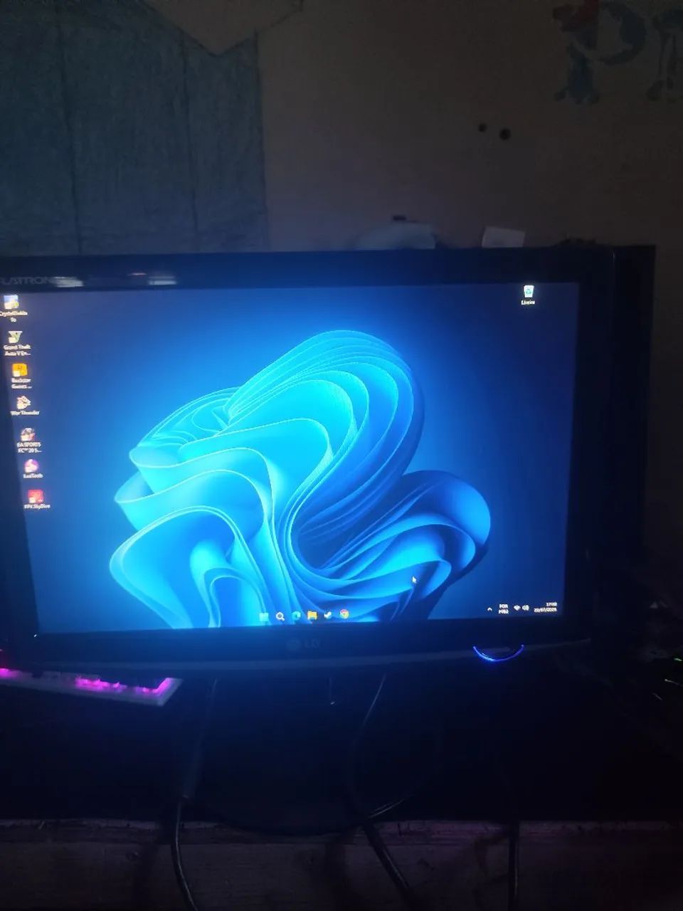 MONITOR LG  17 POLEGADAS 75 HZ - Foto 2