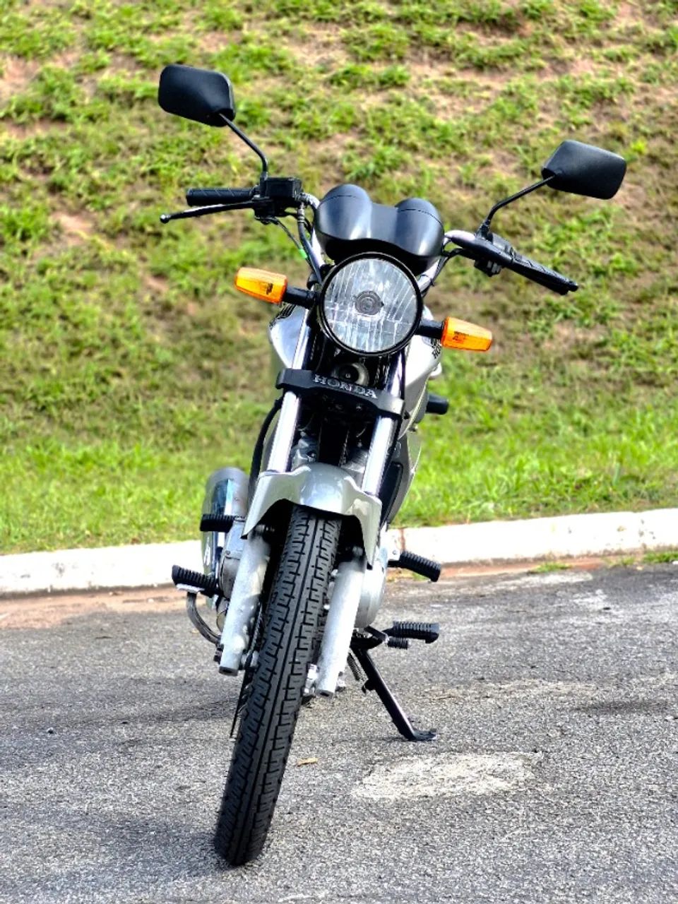 Titan 150 ESD 2008 - Foto 2