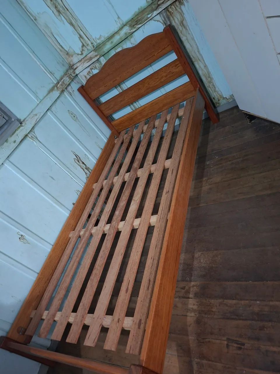 Cama de Solteiro em Madeira Maciça  - Foto 2