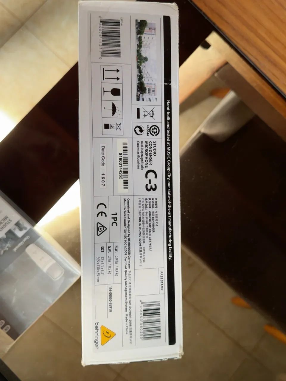 Microfone Condensador Behringer C-3 - Completo com Case e Caixa - Foto 2