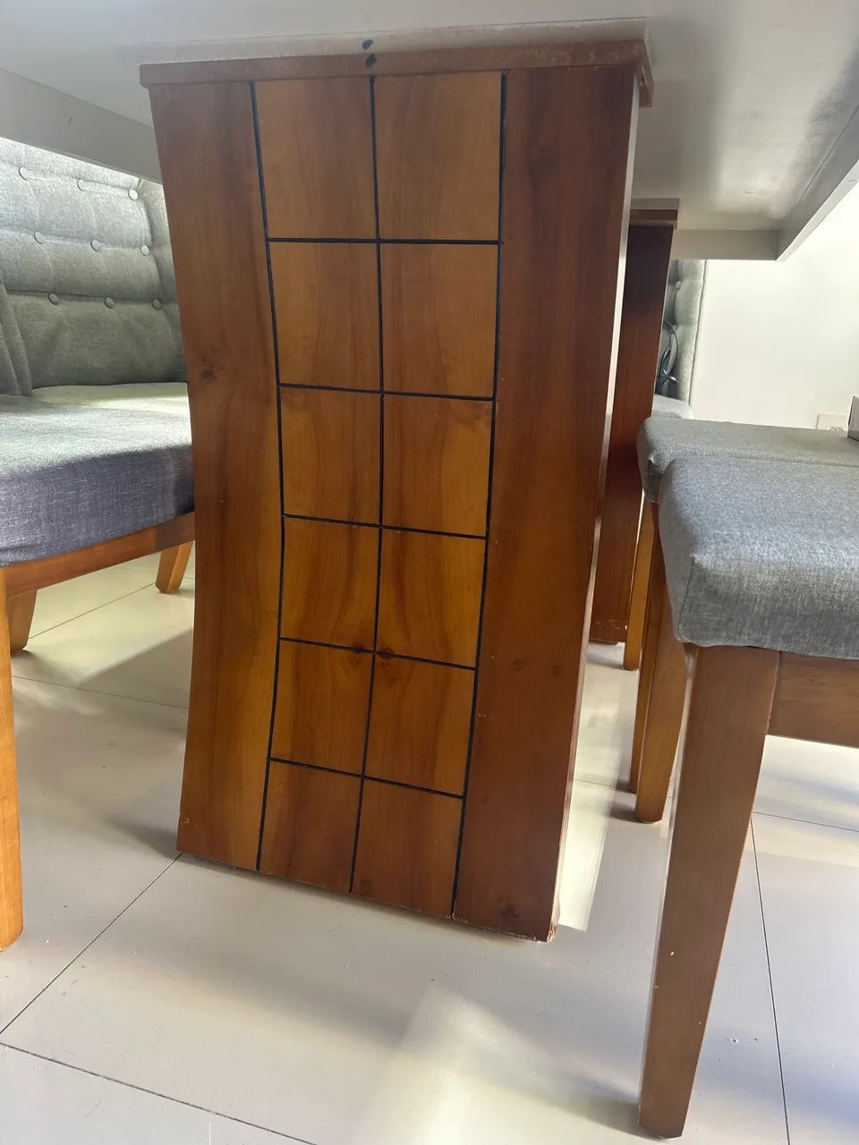 Conjunto mesa e 6 cadeiras  - Foto 5