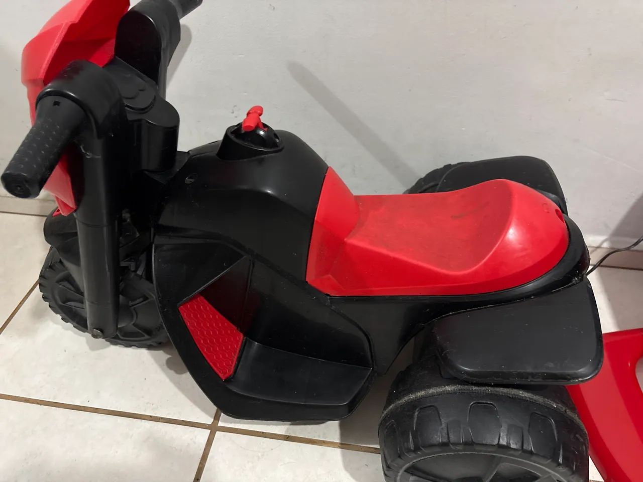 Moto elétrica infantil 