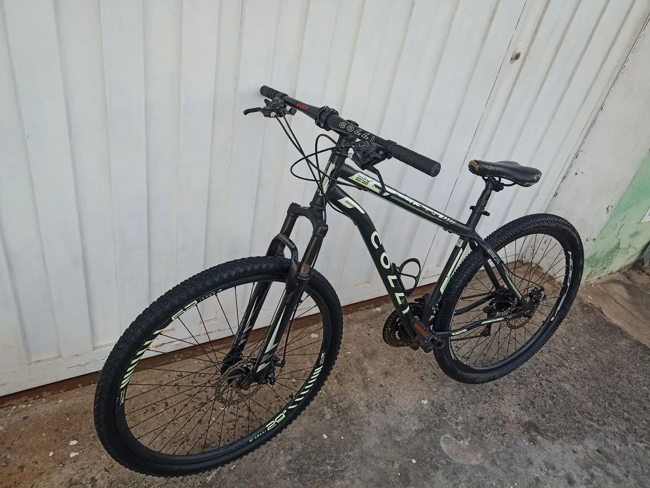 Bicicleta Semi nova - Colli aro 29