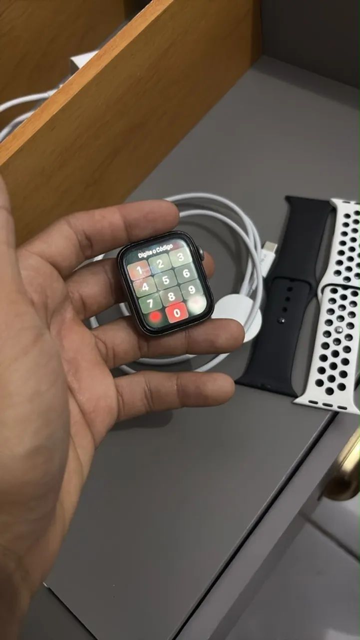 Apple Watch Series 4, em perfeito estado. - Foto 2