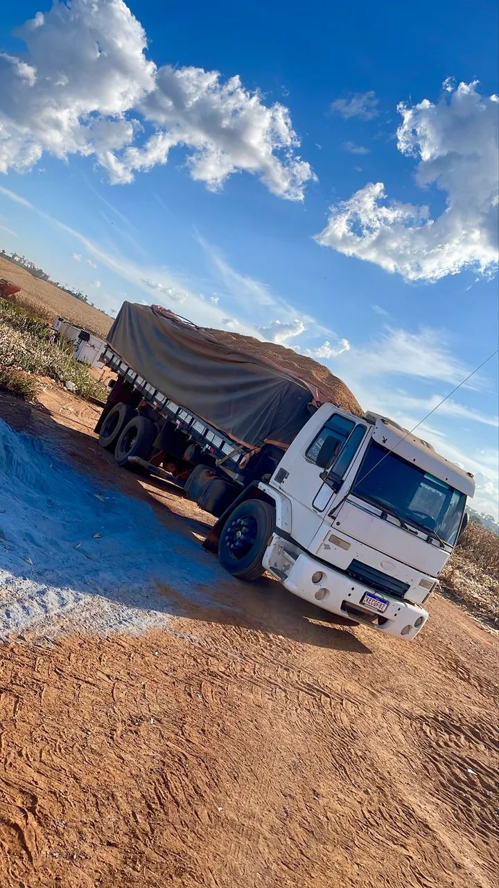 Ford cargo 