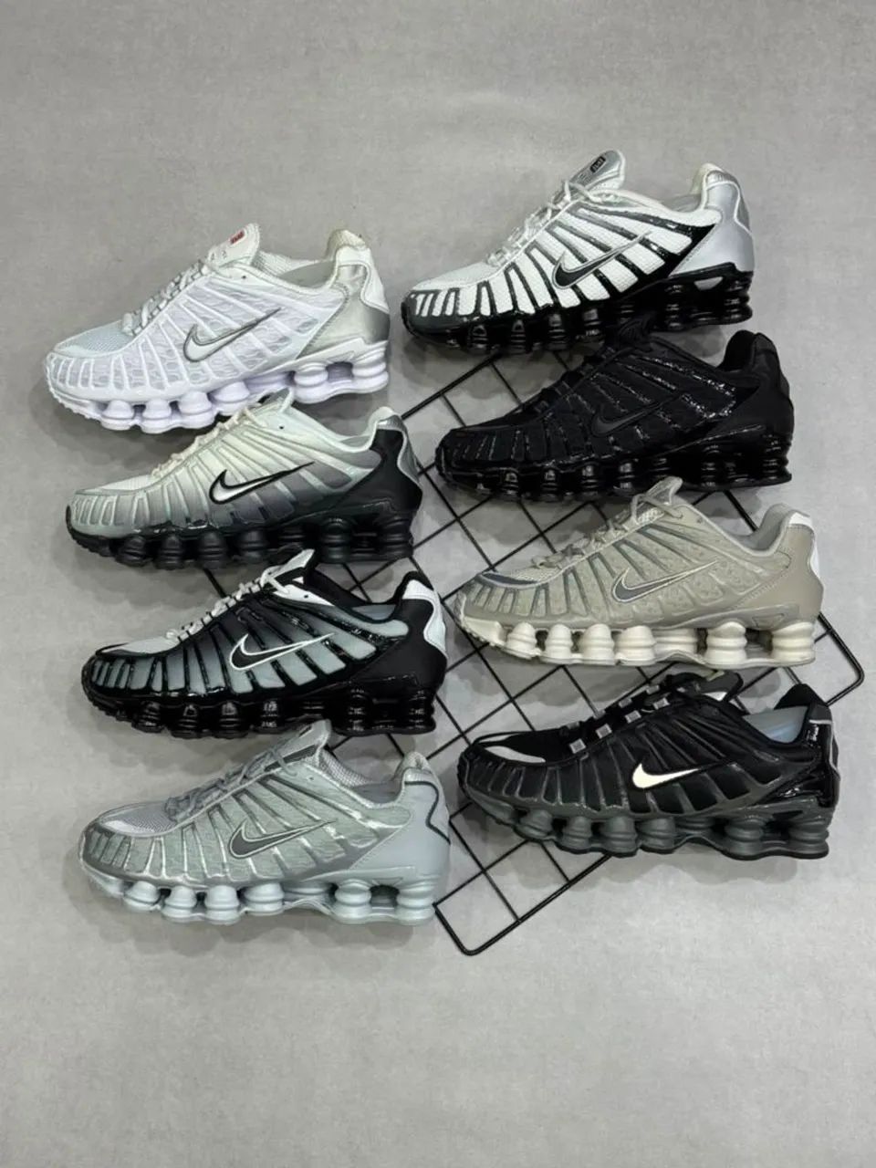 *TÊNIS NIKE SHOX 12 MOLAS TOTAL BLACK* - Foto 3