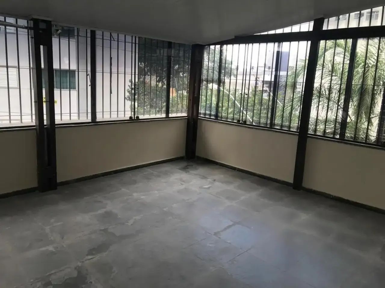Prédio para aluguel, 5 vagas, Sion - Belo Horizonte/MG