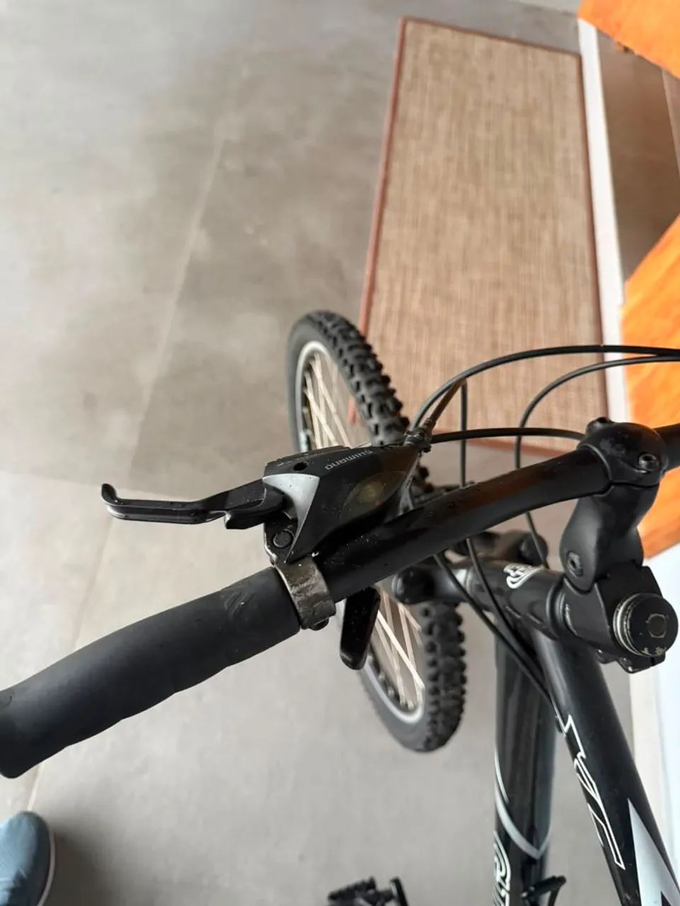 Bicicleta MTB aro 26 - Shimano 8 velocidades - Gio - Foto 4