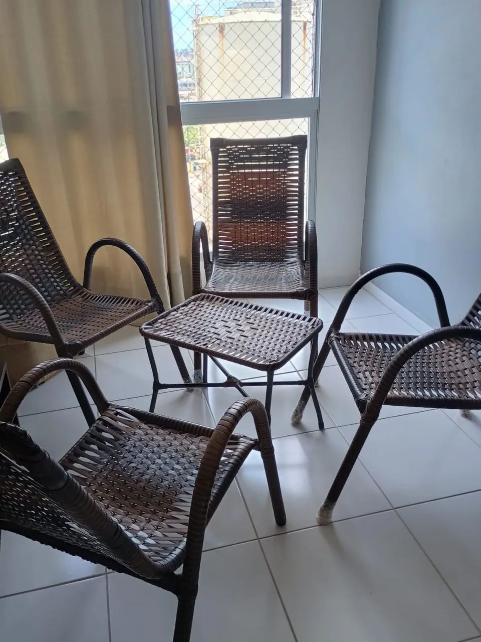 Vendo mesa pra varanda - Foto 2