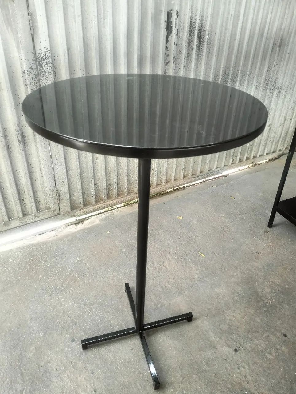 Mesa bistrô ( feita sob encomenda)