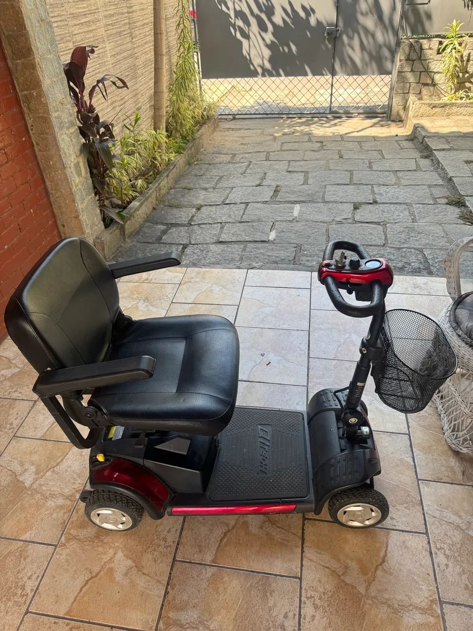 Quadriciclo elétrico para mobilidade de idosos - Foto 3