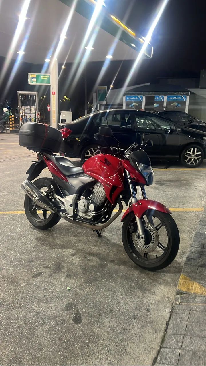 Cb300 muito conservada 