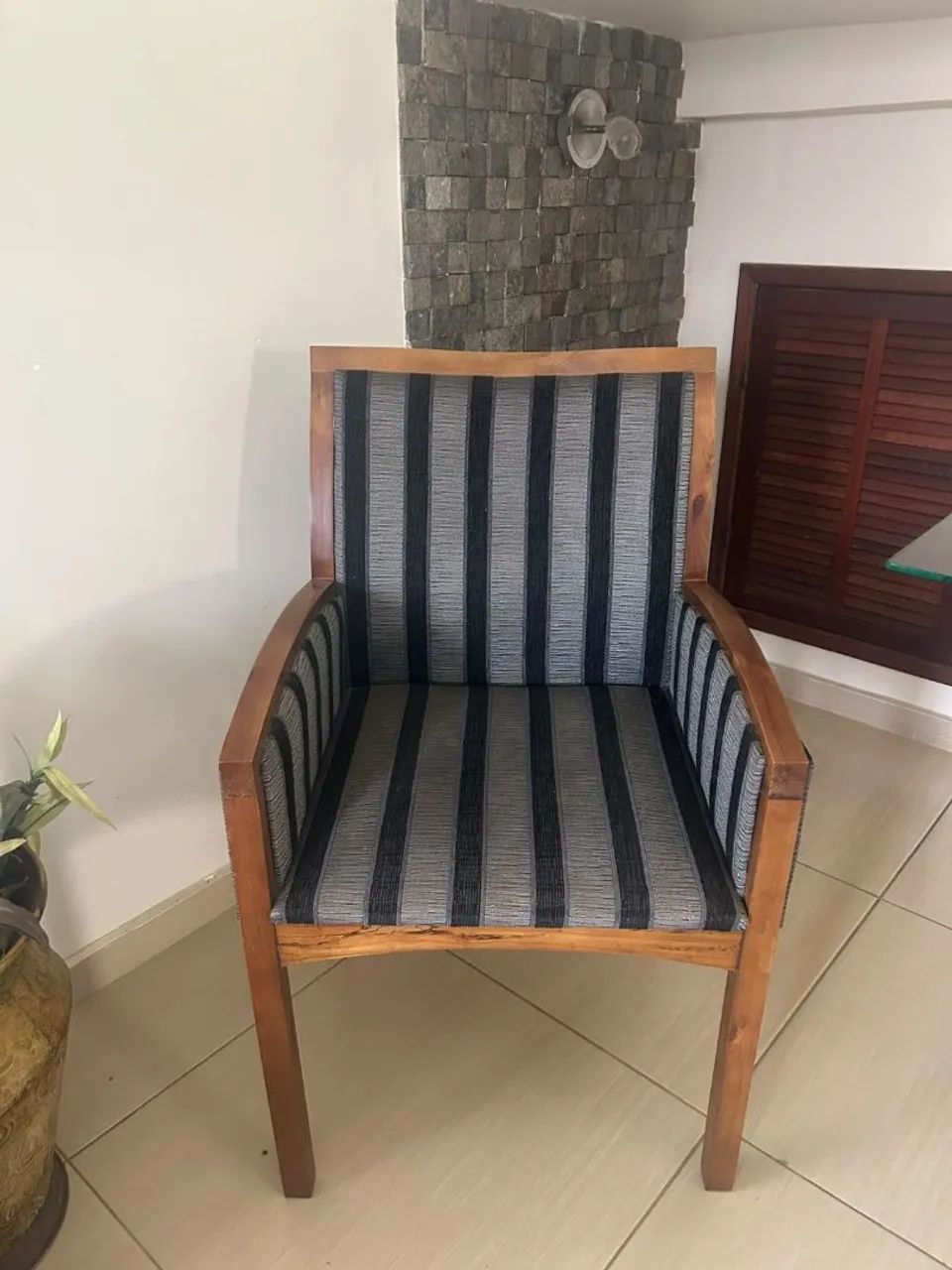  2 CADEIRAS DECORATIVAS PARA SALA