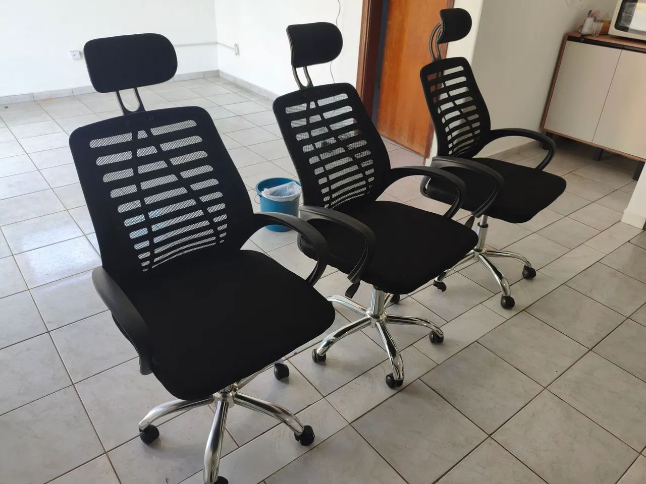 3 Cadeiras ergonômicas para escritório  - Foto 2