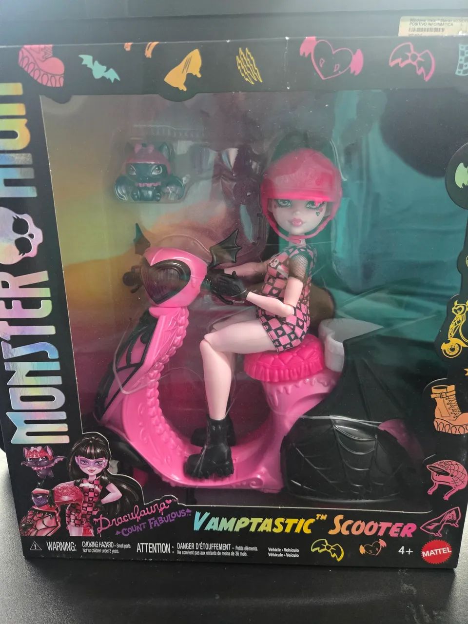 Boneca Articulada Monster High Draculaura