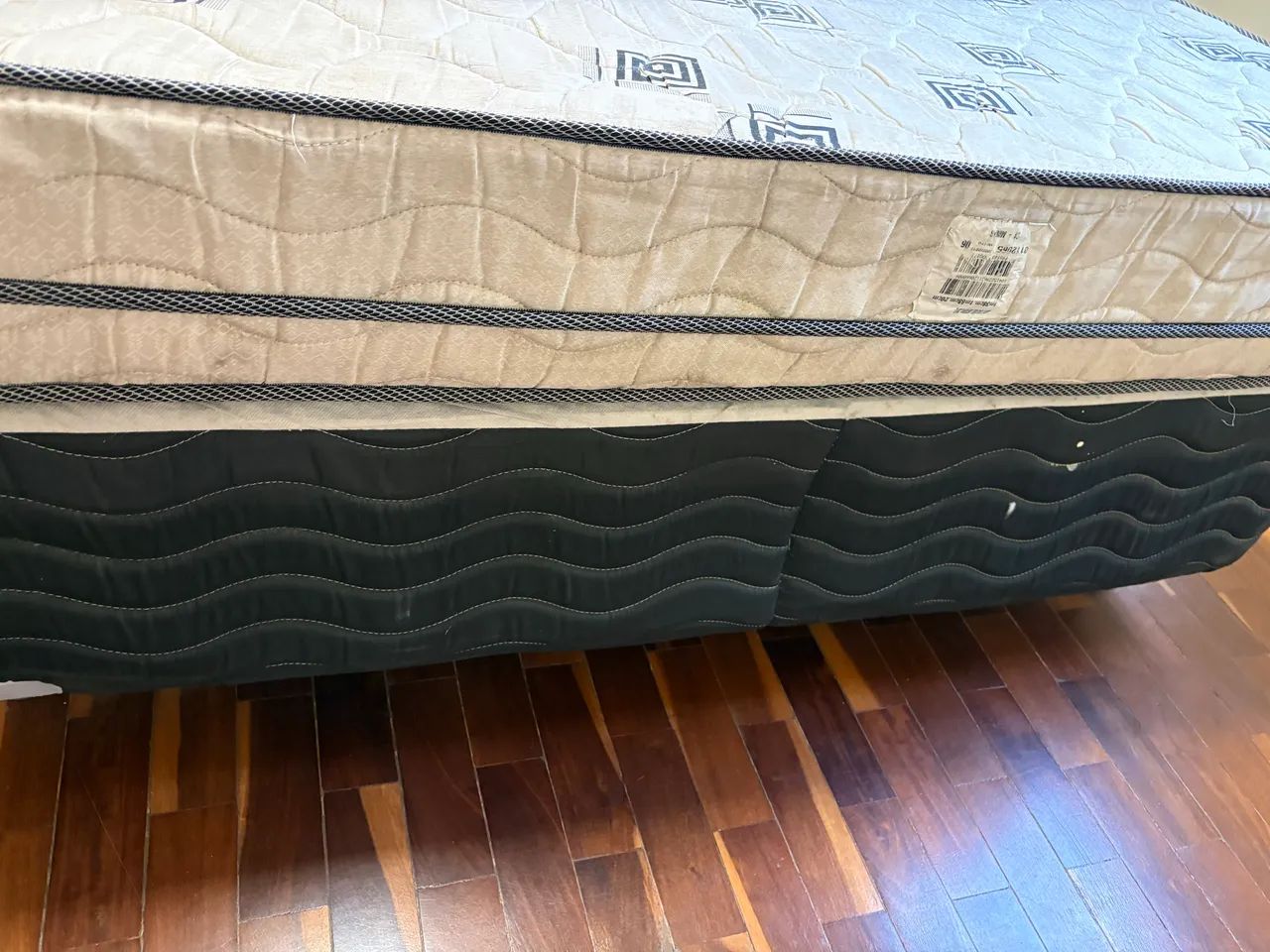 Cama - Box e colchão Zap: *