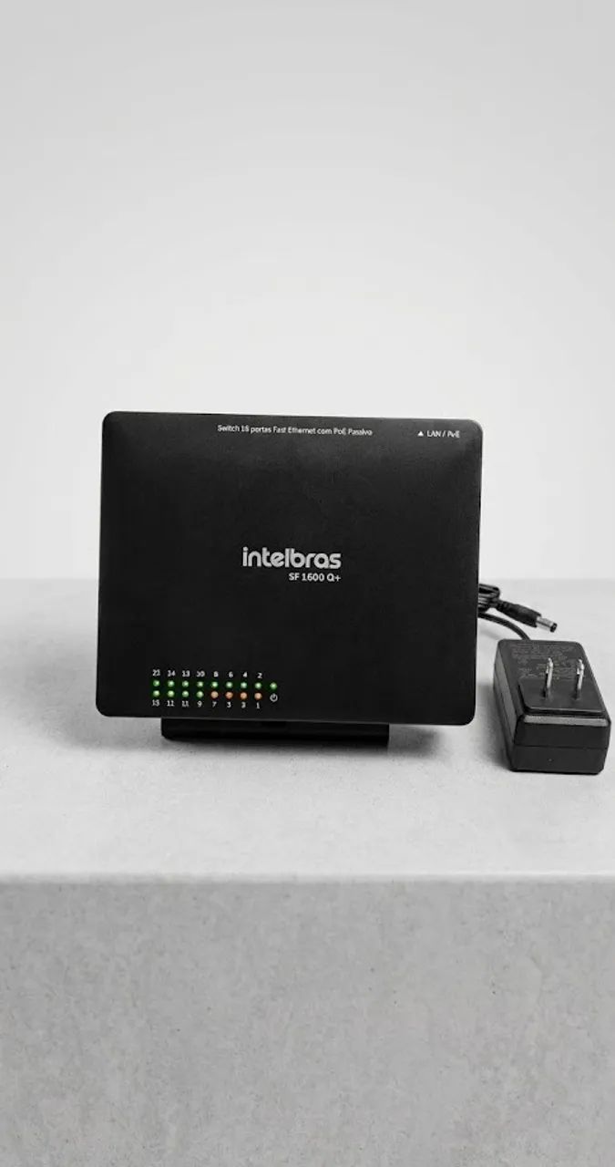 Switch Intelbras SF 1600 Q+ 16 Portas Fast Ethernet (Com Fonte)