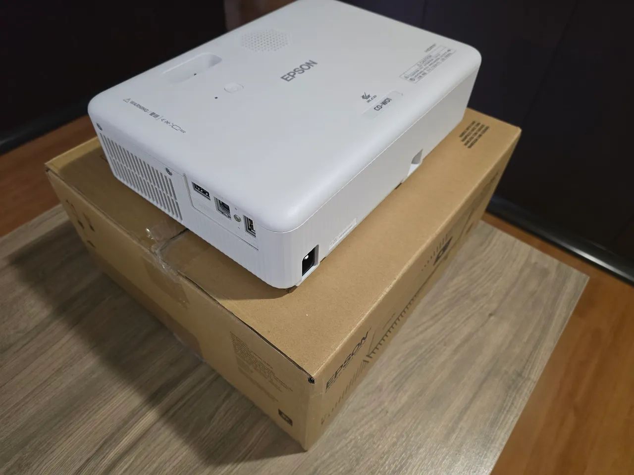 PROJETOR EPSON CW-01 3000 LUMENS SEMINOVO - Foto 6