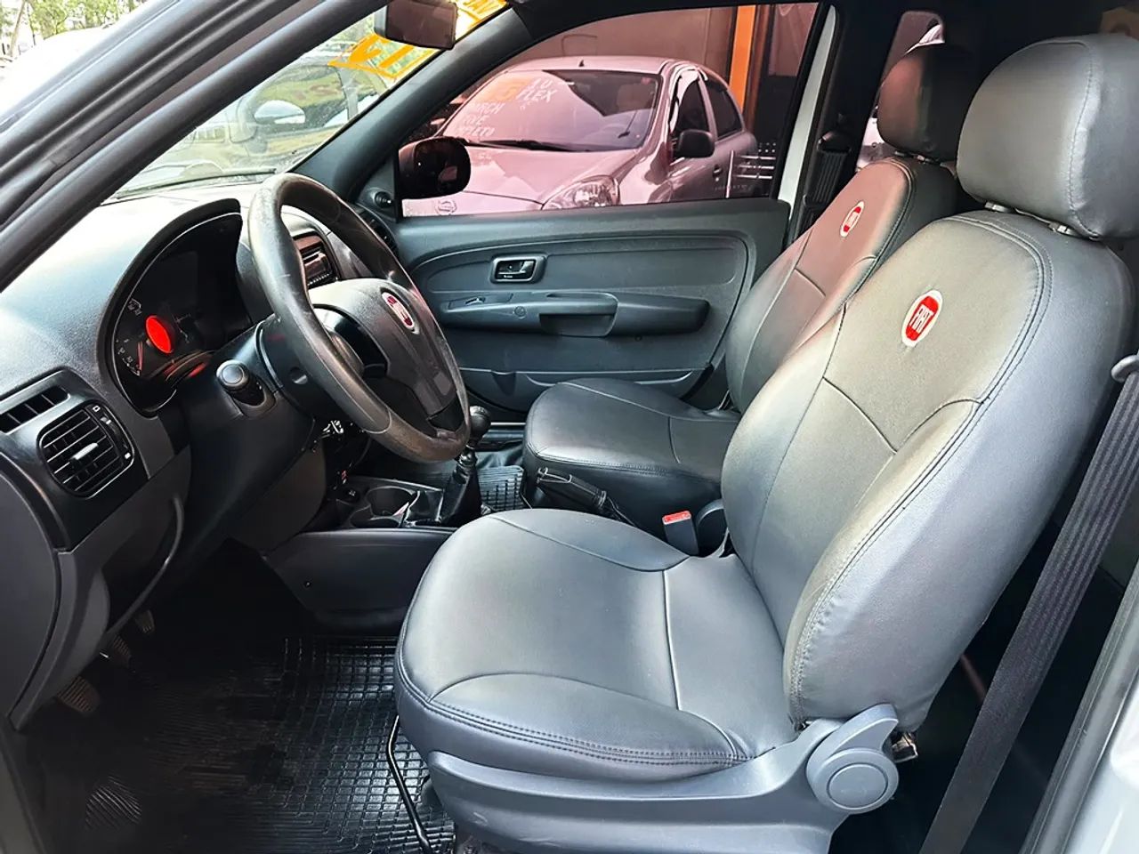 Fiat Strada Working Hard 1.4 Fire Flex 8V CE 2019 - Foto 5