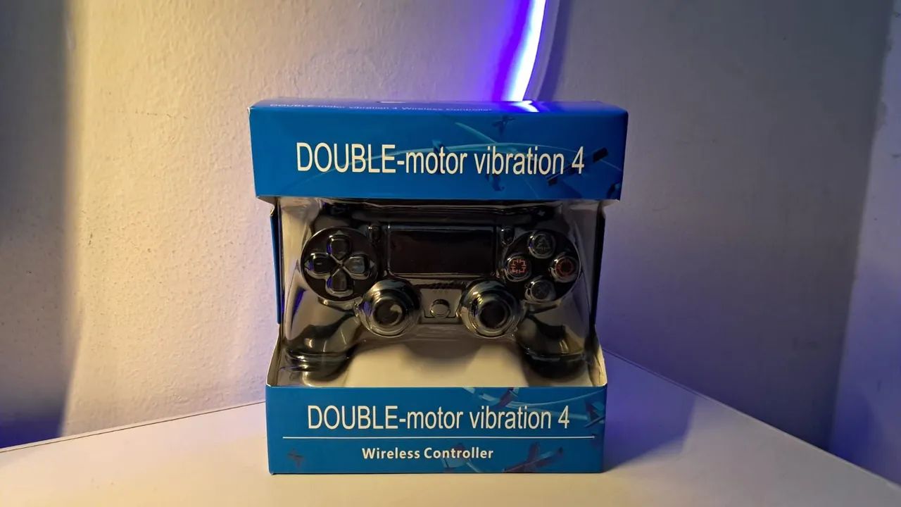Controle de PS4 e PC NOVO COM CABO USB - Foto 2
