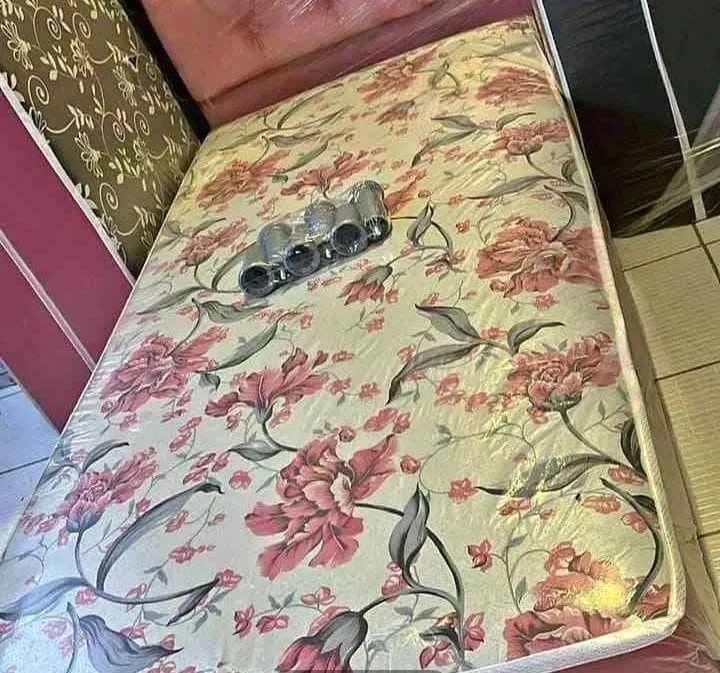 CAMA DE SOLTEIRO ROSA 