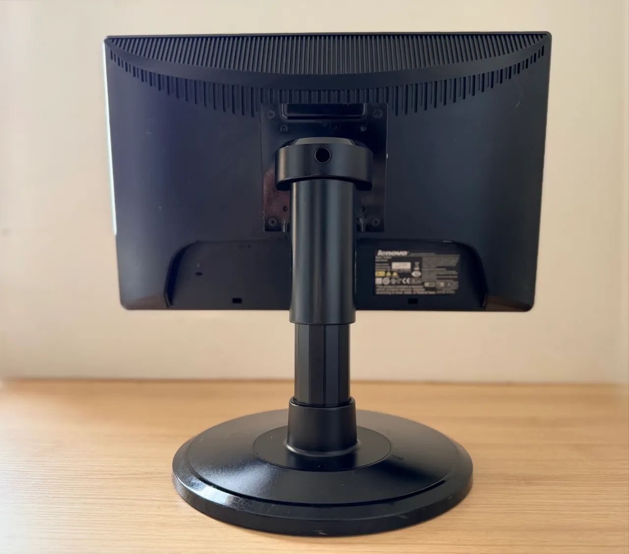 Monitor Lenovo D1960WA 18,5? LCD  - Foto 4