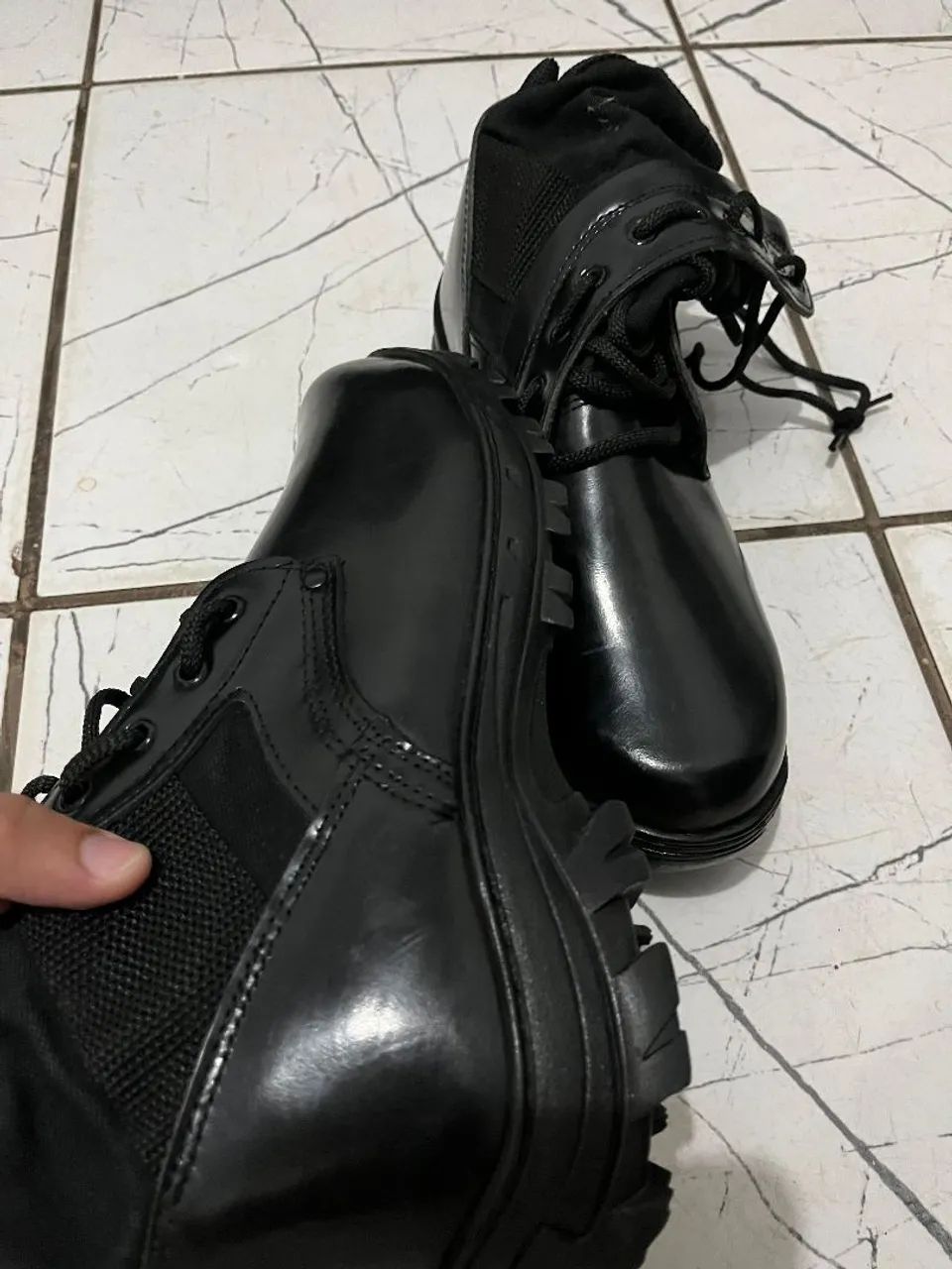 Coturno com zíper 