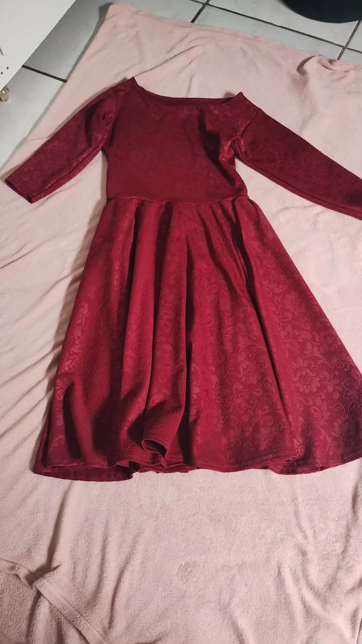 Vestido vinho