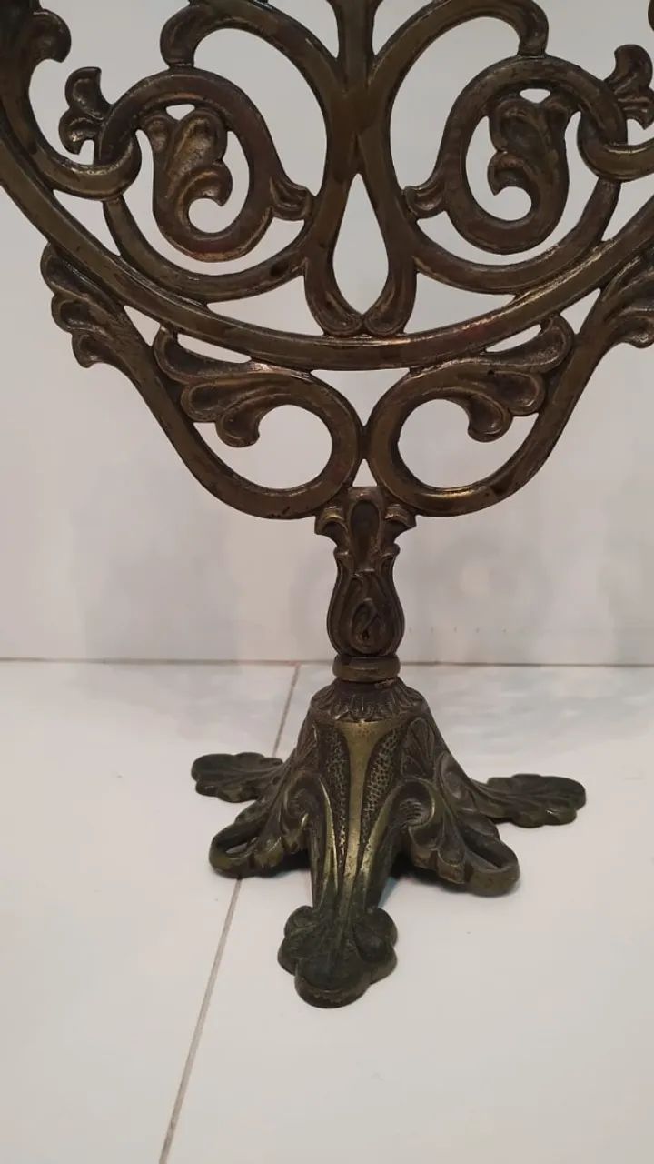 Candelabro em Bronze Clássico Anos 70 - Foto 3