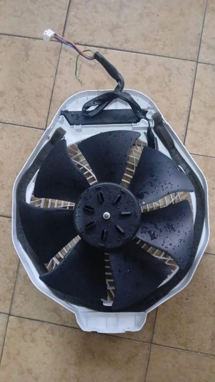 Motor Condensadora Philco.