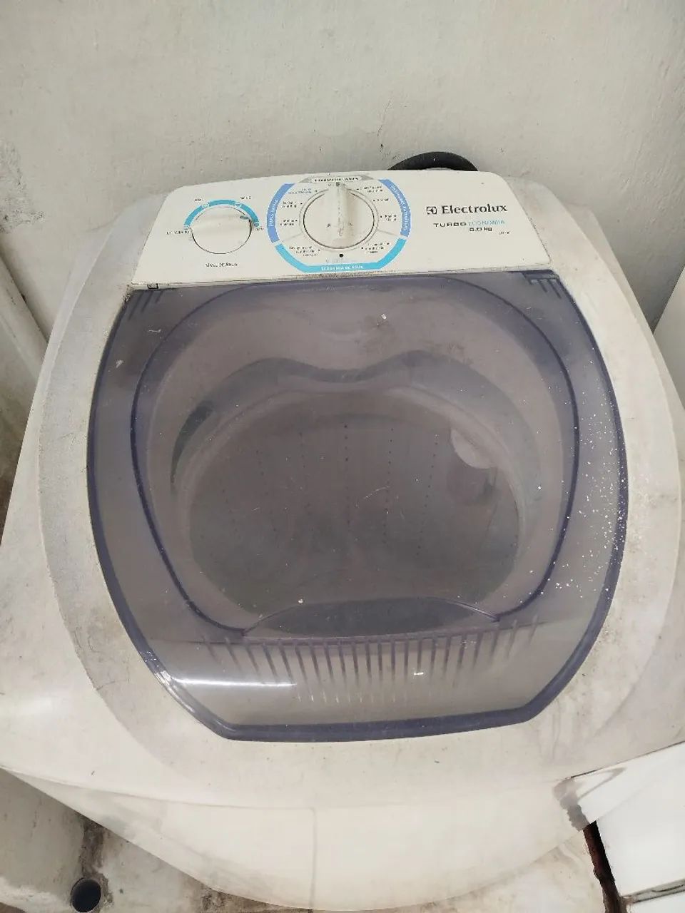 Máquina lavar com defeito 