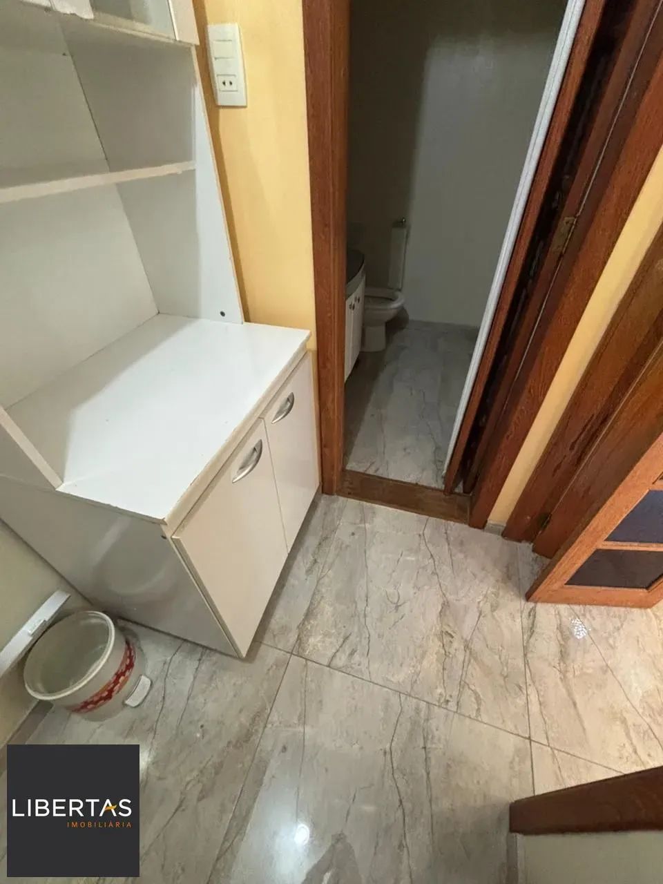 Sala Comercial 2 dormitórios para alugar Passo da Areia Porto Alegre/RS - Foto 2