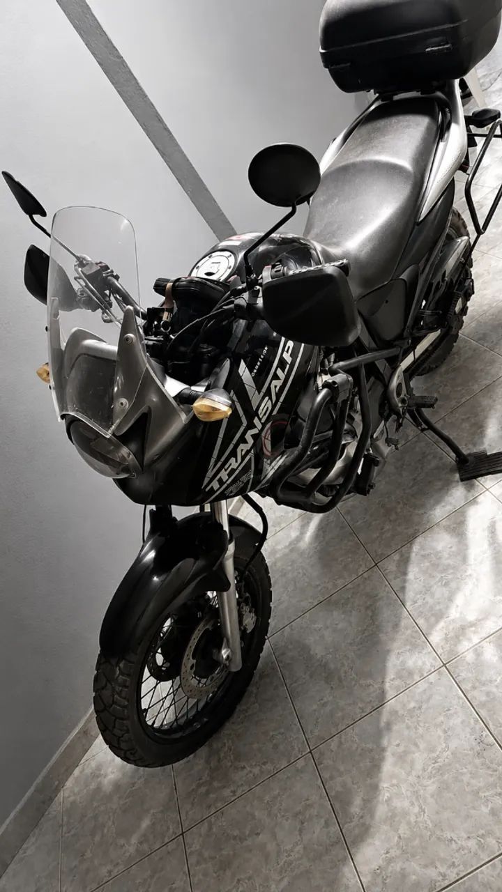 Honda Transalp 700 - Foto 3