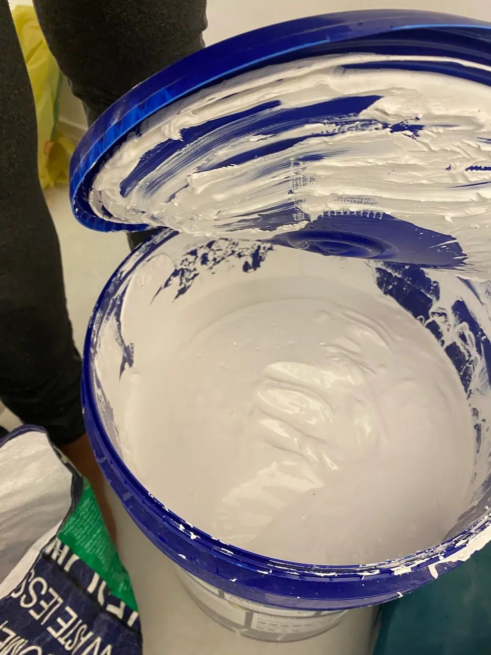 Tinta Acrílica Fosca Rende Muito Coral - 2/3 da disponível - Branca - Foto 3