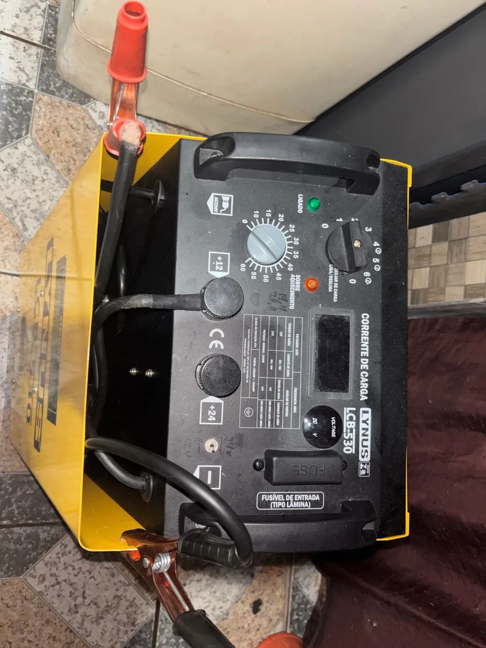 Vendo carregador de bateria de 12v e de 24v - Equipamentos Para ...