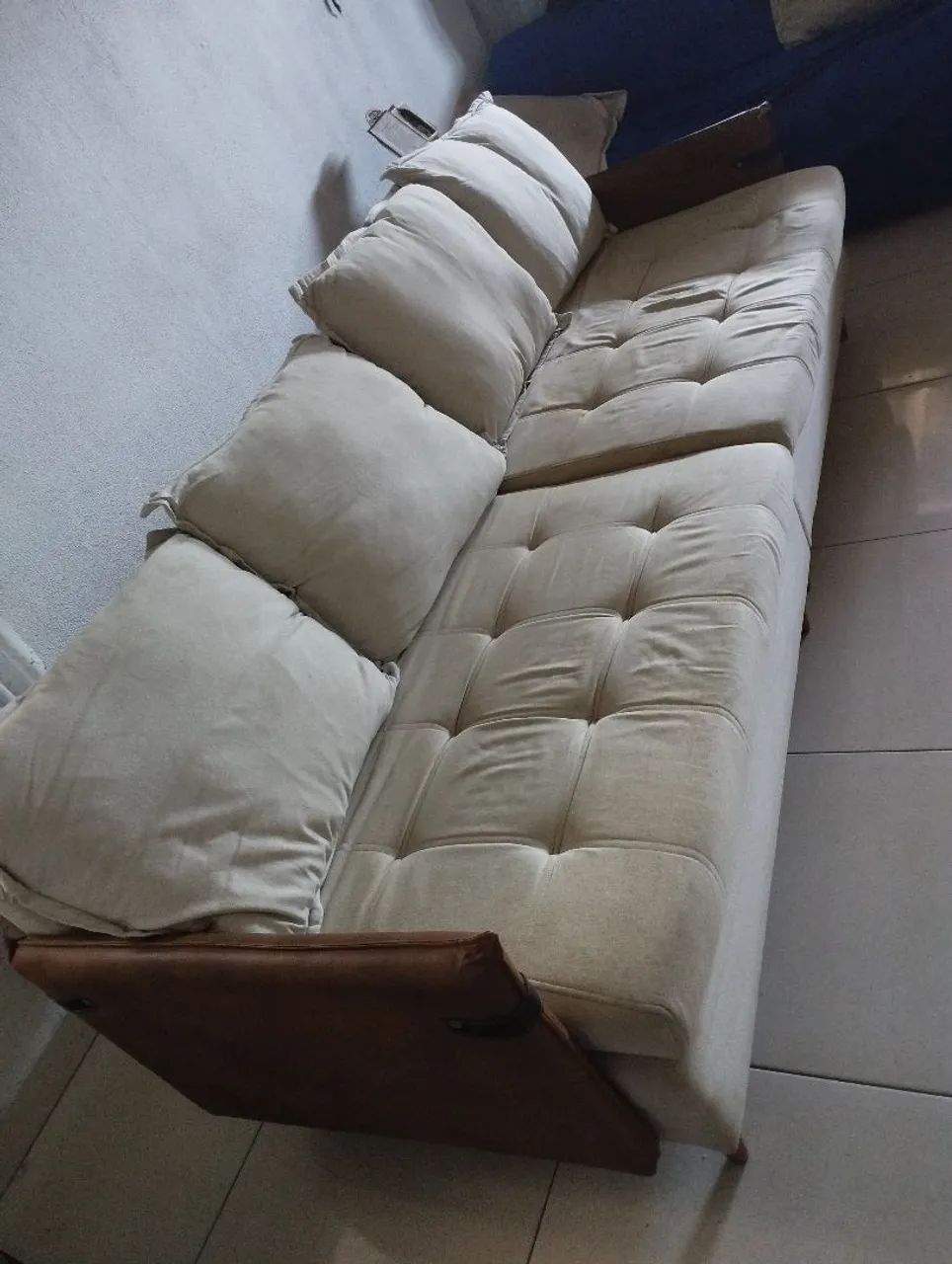 Luxurious Sofa64962680792065125