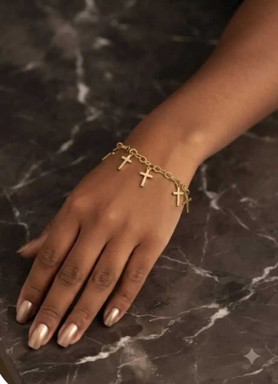 Pulseiras banhadas a ouro e prata