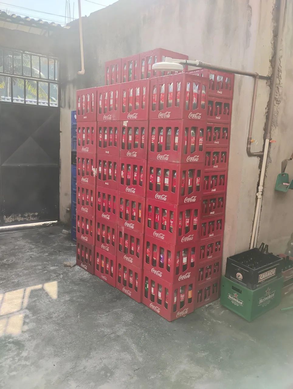 Caixas de coca cola retornável 2 litros  - Foto 2