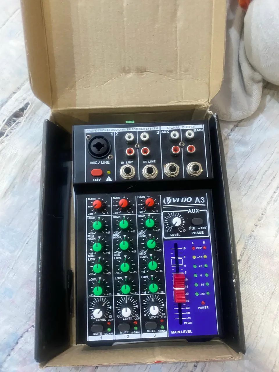 Mesa de som 12v