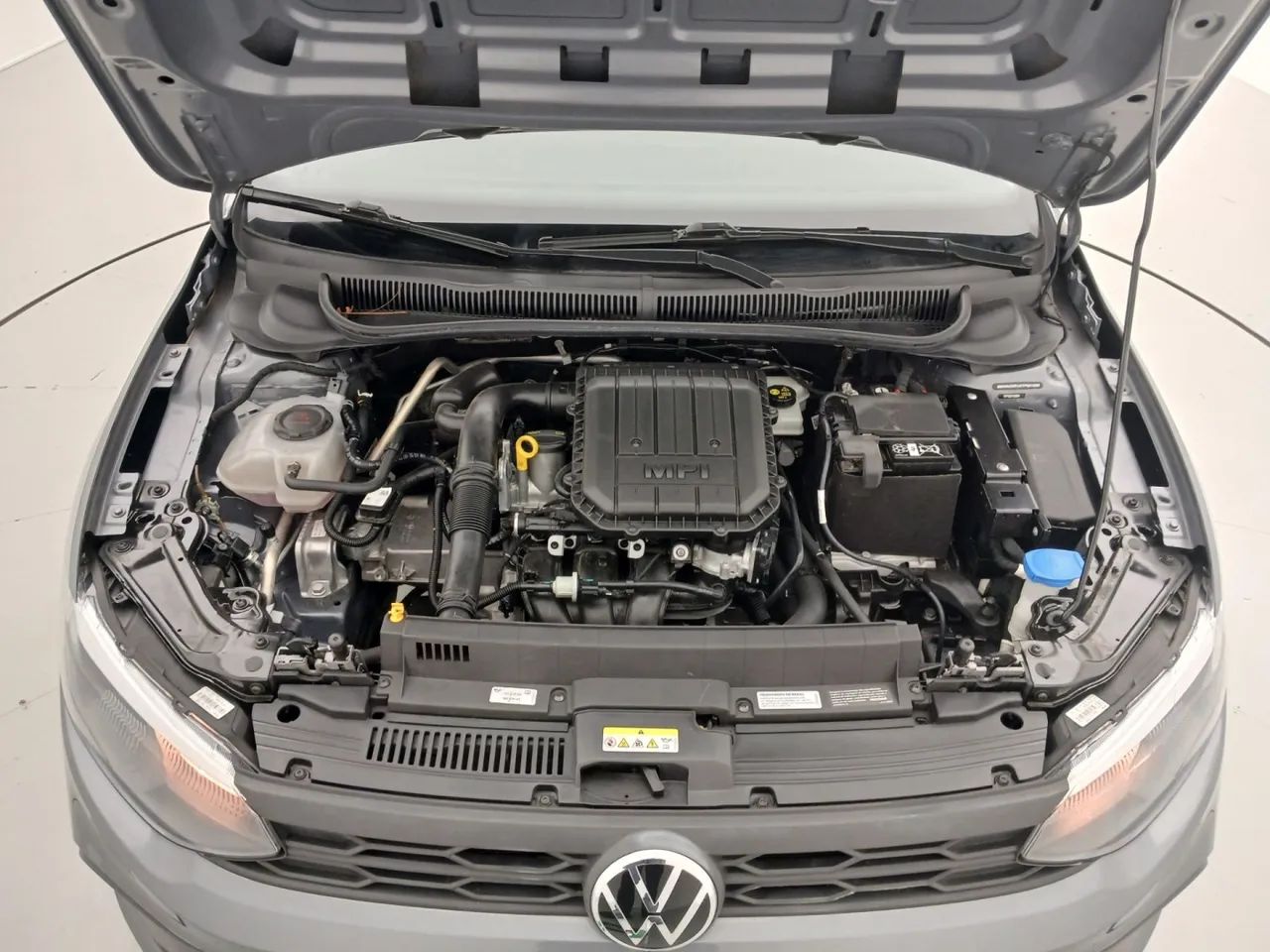 Volkswagen Polo Track 1.0 Flex 12V 5p, foto 10 de 18