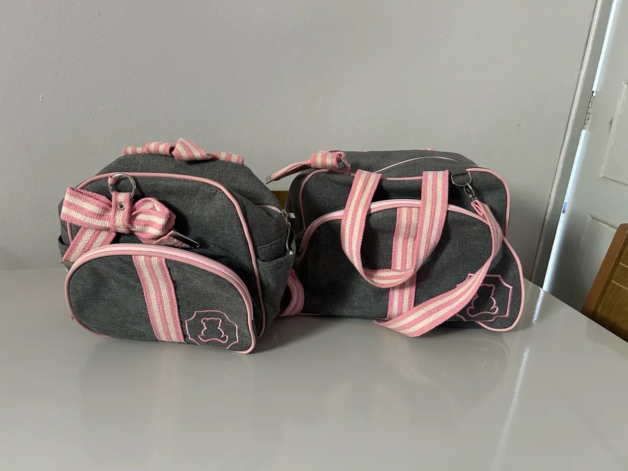 Vende-se bolsa de maternidade para menina