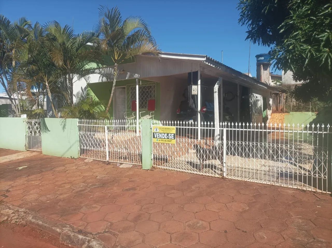 Vende-se casa