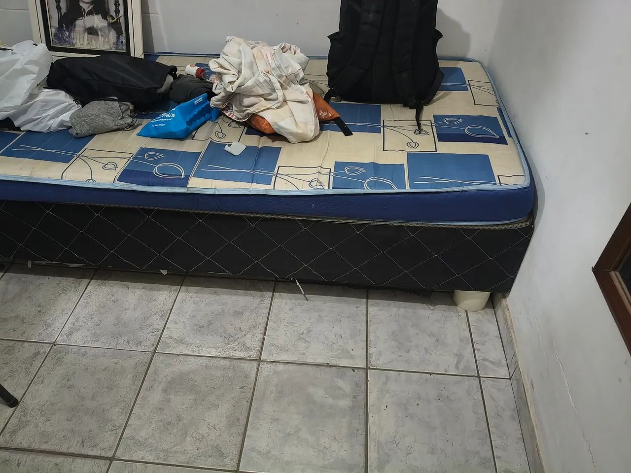 CAMA SOLTEIRO COM COLCHÃO  - Foto 2