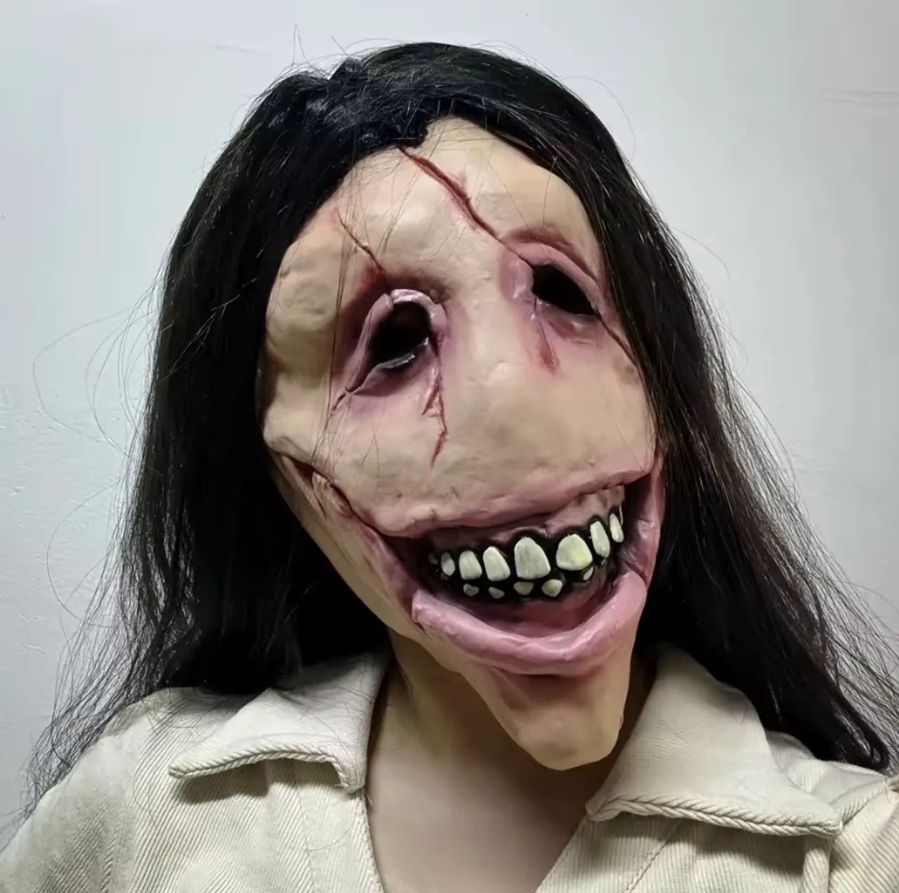 ? MÁSCARA DE TERROR EM LÁTEX ? - Foto 2