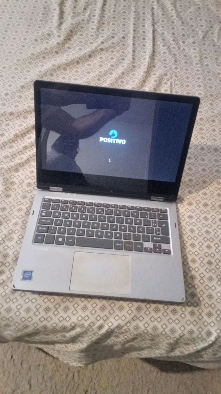 Vendo esse netbook 