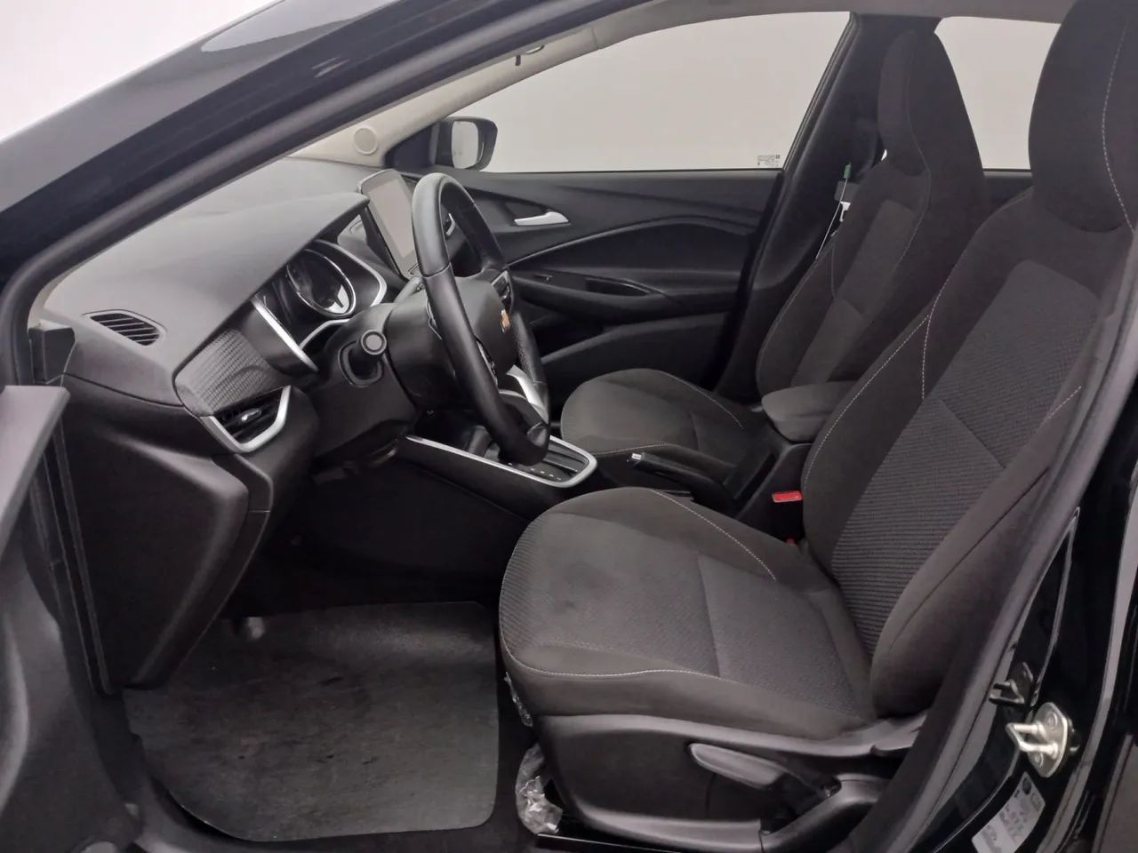 Chevrolet Onix Hatch LTZ 1.0 12V TB Flex Aut. 5P, foto 16 de 18