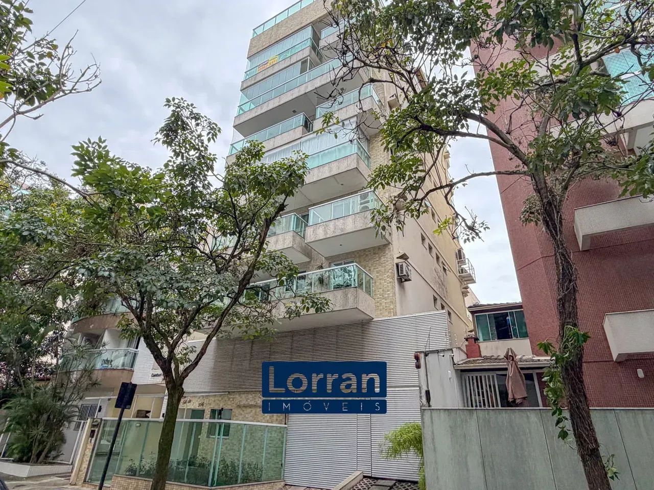 Ed Sileda 4 Quartos com 2 suítes em Jardim Camburi