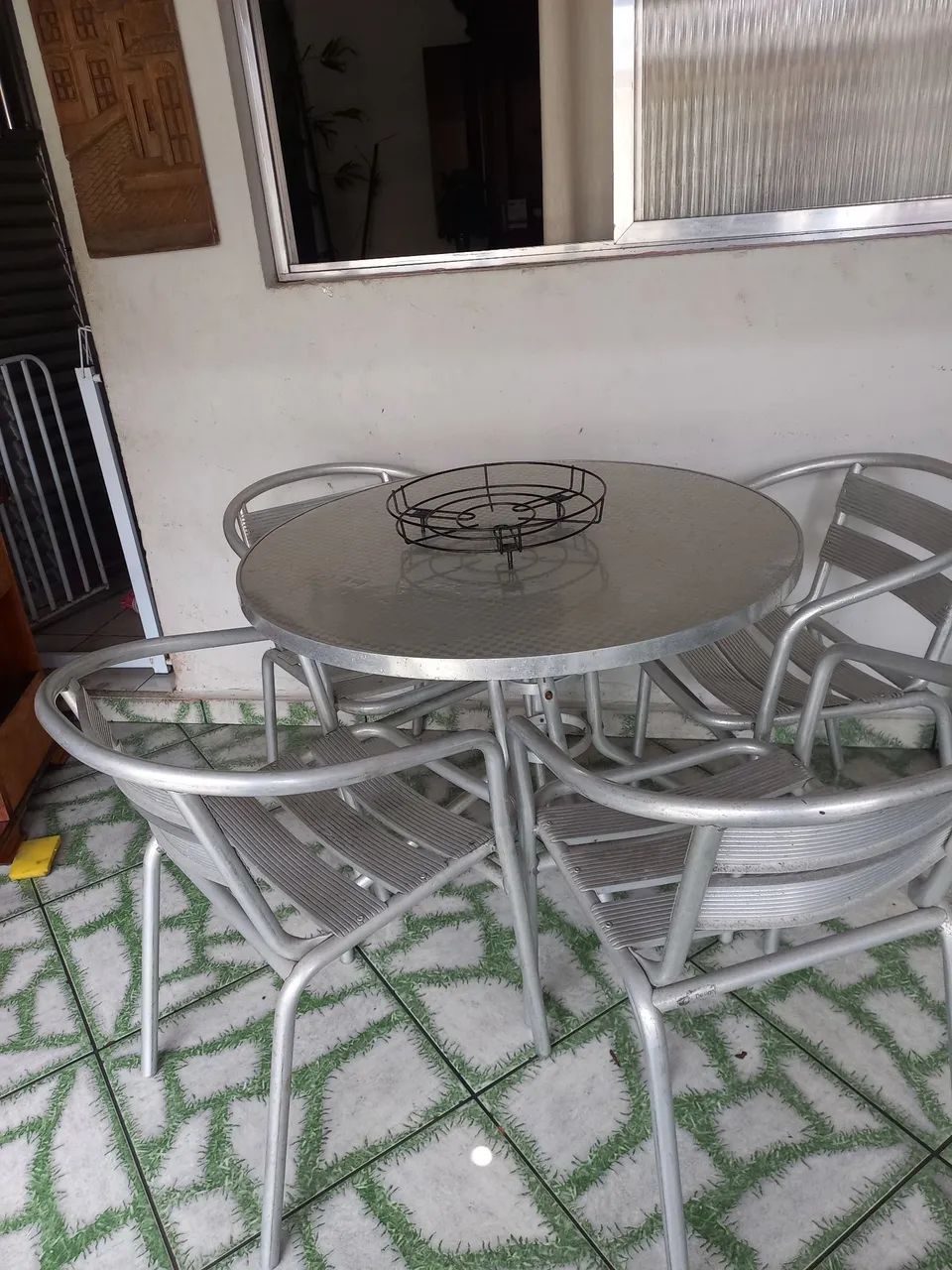 Mesa de varanda alumínio com quatro cadeiras - Foto 5