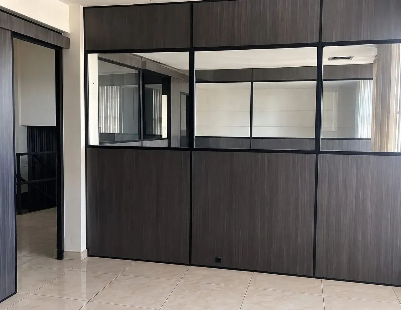 ALUGO SALA COMERCIAL NA AVENIDA MARECHAL DEODORO - Foto 2